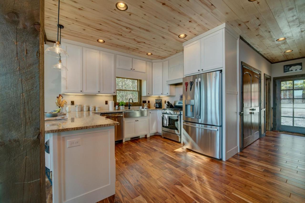 Bear Claw Cabin Blue Ridge Exterior photo